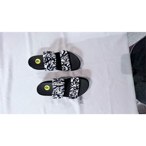 Sorel Women's Leather Roaming Slip On Two Strap Slide Sandal Black White Size 9 - Picture 1 of 7